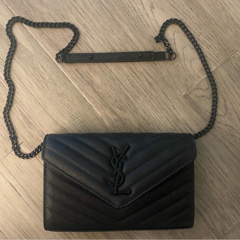 YSL | Cassandre Chain matelassé textured-leather wallet purse 
*price reflecting